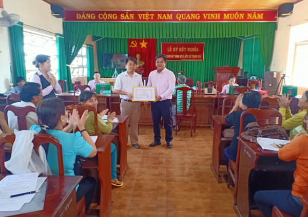 CHỦ TỊCH HỘI NÔNG DÂN XÃ TẬN TÂM TRONG CÔNG TÁC NHẬN ỦY THÁC