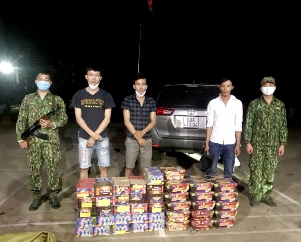 Đồn biên phòng Bù Đốp bắt giữ 150 ký pháo lậu