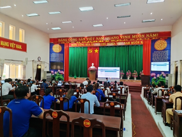 Bù Đốp tập huấn chuyển đổi số, hướng dẫn kỹ năng sử dụng phần mềm trực tuyến