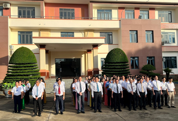 UBND HUYỆN BÙ ĐỐP CHÀO CỜ THÁNG 12/2023