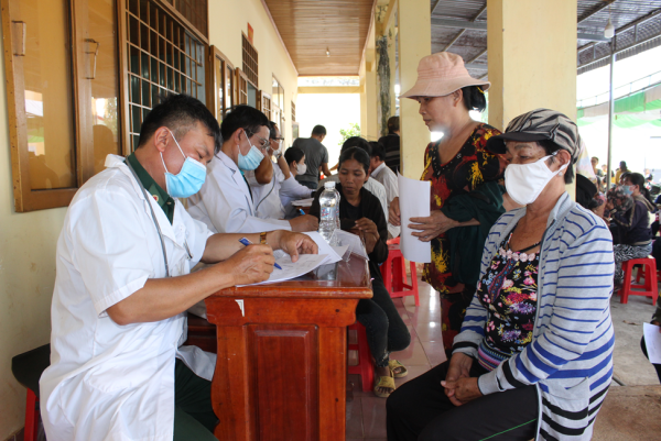 Bộ chỉ huy Bộ đội biên phòng tỉnh Bình Phước tổ chức Chương trình Xuân biên phòng ấm lòng dân bản tại xã Tân Thành