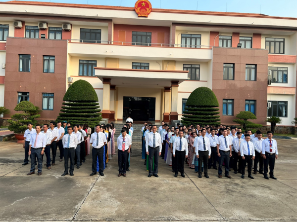 UBND HUYỆN BÙ ĐỐP CHÀO CỜ THÁNG 03/2024