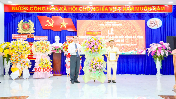 Công an tỉnh Bình Phước công bố trao quyết định bổ nhiệm Phó trưởng công an huyện Bù Đốp