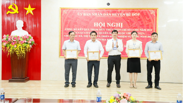 Bù Đốp: công bố chỉ số Cải cách hành chính năm 2024, triển khai nhiệm vụ năm 2025