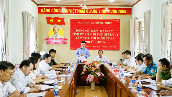 Bí thư Huyện ủy làm việc với Đảng ủy xã Phước Thện