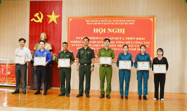 Bù Đốp: tổng kết công tác tuyển chọn, goị công dân nhập ngũ và thực hiện nghĩa vụ tham gia công an năm 2025