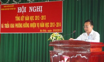 Hội nghi tổng kết năm học 2012-2013