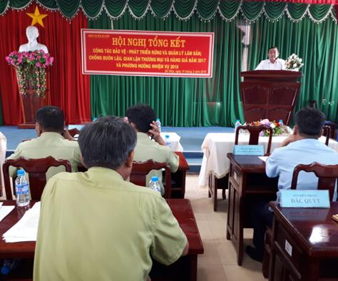 Diệp Hoàng Thu-Phó Chủ tịch UBND huyện - Chủ trì Hội nghị