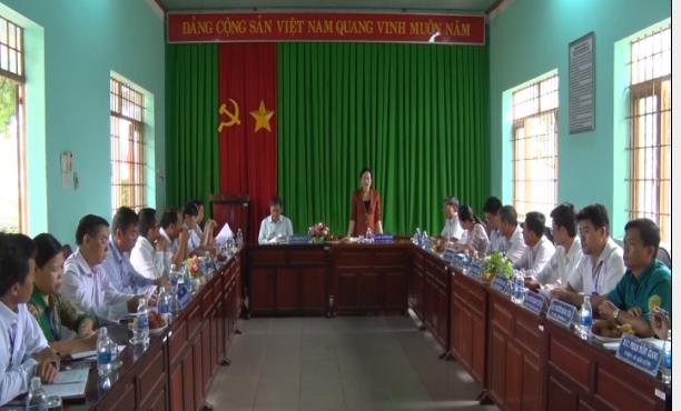 Đ/c Giang Thị Phương Hạnh - TUV, Bí thư Huyện ủy phát biểu chỉ đạo Hội nghị