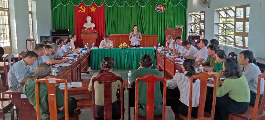 Quang cảnh buổi làm việc