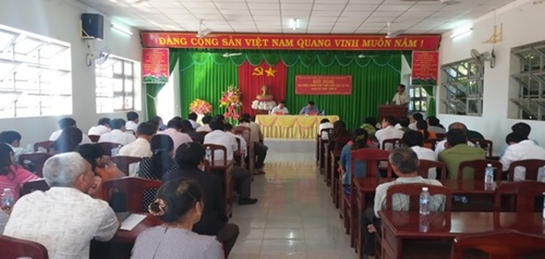 Đại biểu quốc hội tiếp xúc cử tri xã Phước Thiện