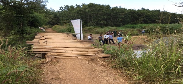 KHỞI CÔNG XÂY DỰNG CỐNG TẠI THÔN 7 XÃ THIỆN HƯNG